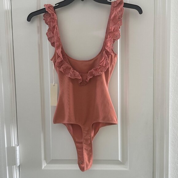 Capulet Womens Ruffled Scoop Neck Bodysuit - Picture 2 of 6